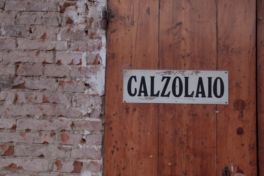novellinigiulia_signs_01
